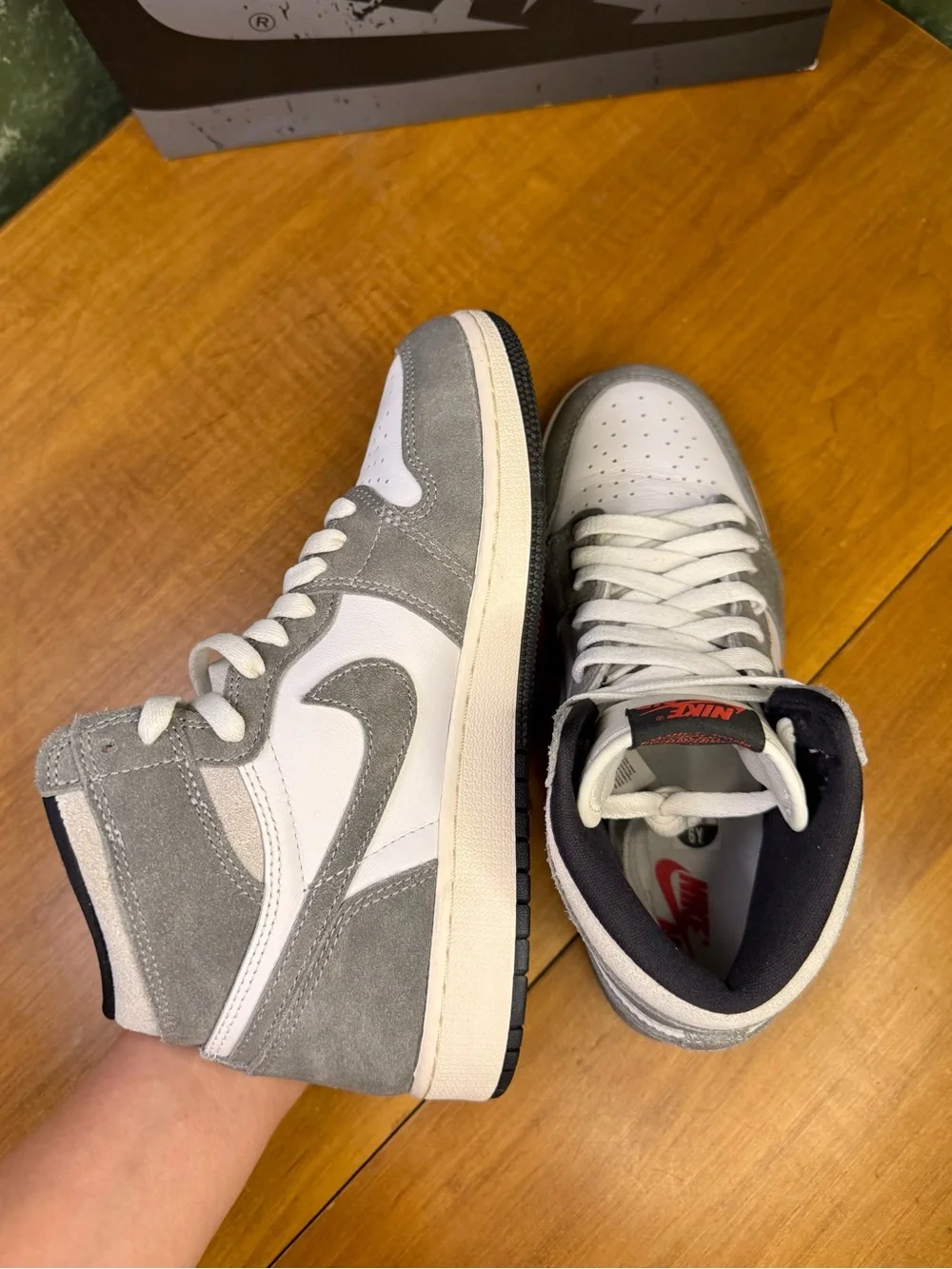 Nike Air Jordan 1 Retro High OG DZ5485-051 Size 6Y